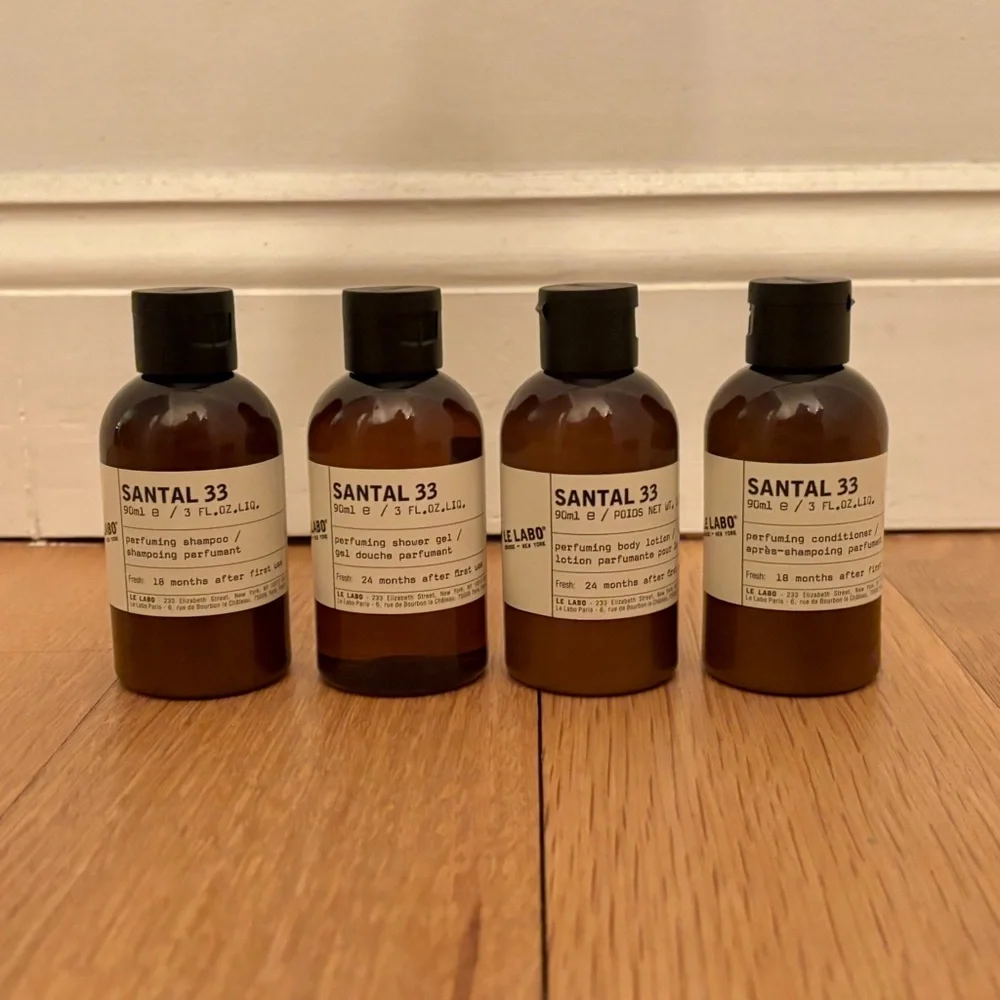 Le Labo Dark Brown Toiletry Bag - Picture 5 of 6